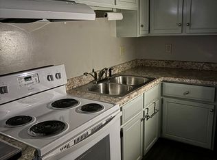 151 N Springfield St #3, Virden, IL 62690