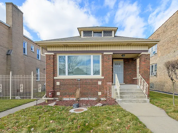 7920 S Chappel Ave, Chicago, IL 60617