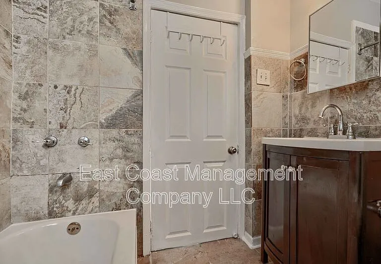 1616 N Fulton Ave — Photo 27
