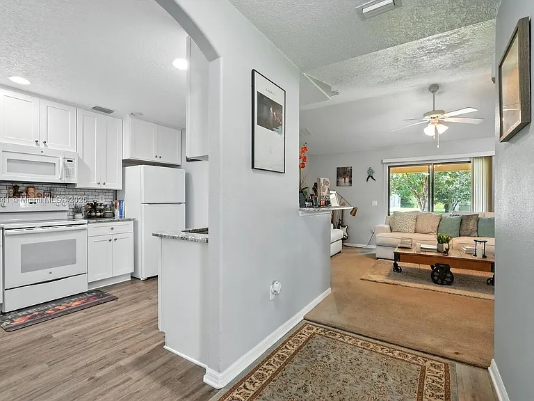 20 Bennett Ln — Photo 20