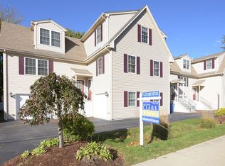74 Ash St UNIT 2, Lincoln, RI 02865