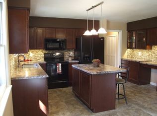 424 Parkland Dr SE, Cedar Rapids, IA 52403