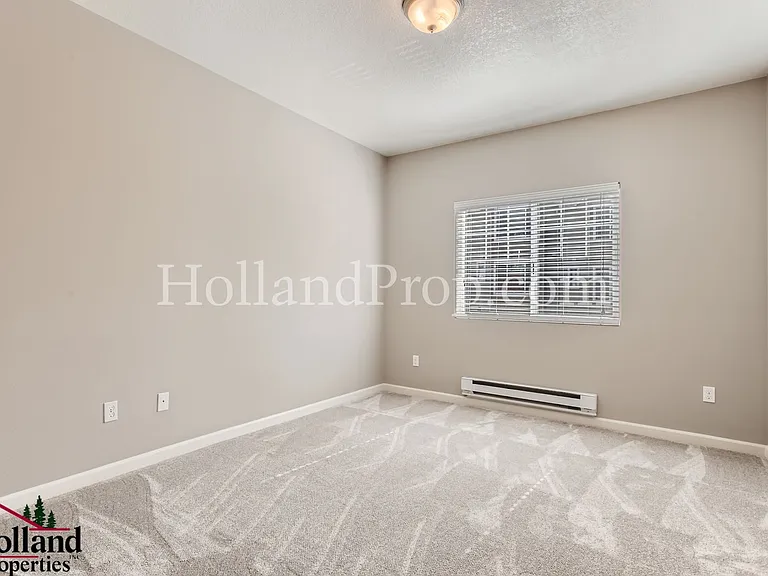 11845 NW Stone Mountain Ln #303 — Photo 7