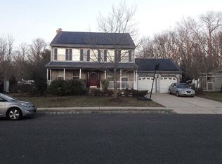 88 Vincent Dr, Burlington, NJ 08016