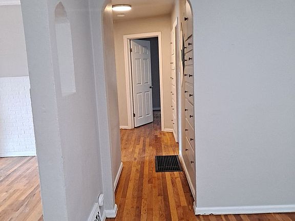5th image of 431 W Grant Ave #D44724429