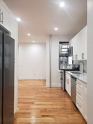 4th image of 420 Eastern Pkwy #34