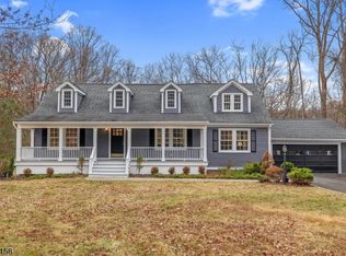 30 Cooper Ln, Chester, NJ 07930