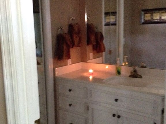5th image of 832 Moss Creek Dr