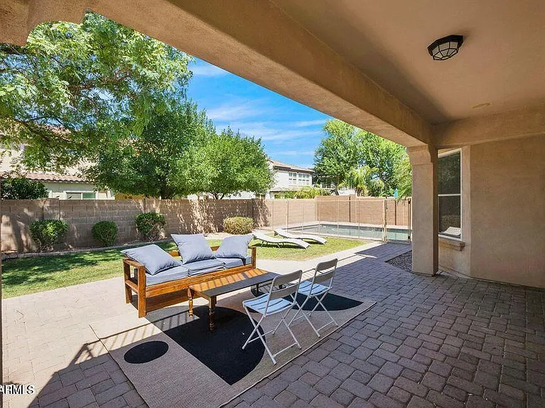4590 E Waterman St — Photo 38