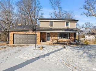 224 E North Lakeview Dr, East Peoria, IL 61611