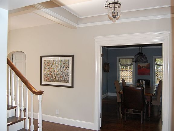 5th image of 301 Chapin Ln