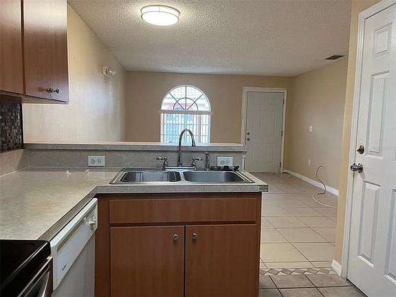 2nd image of 617 Lake Marion Golf Resort Dr