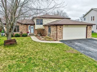 405 Rennesoy Dr, Newark, IL 60541