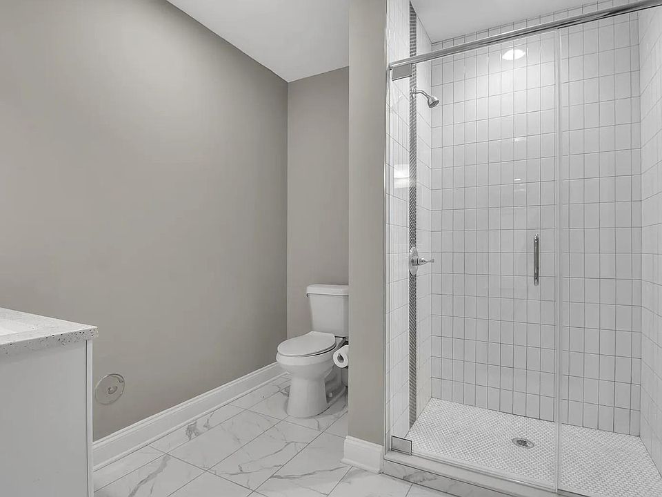 1st image of 531 Virginia St #202