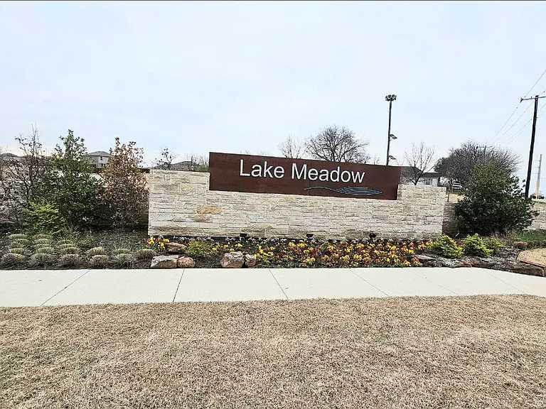 306 Grenada Lake Dr — Photo 24