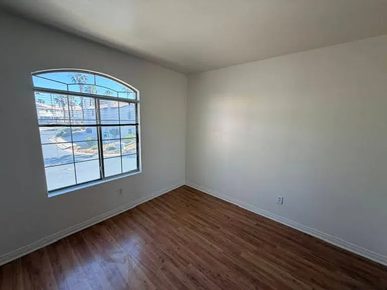 8112 Autumn Star Ave — Photo 34