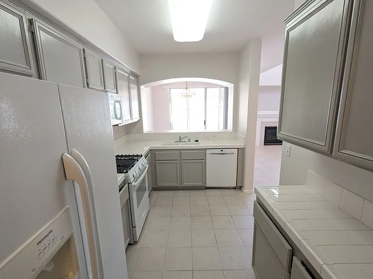 9901 Trailwood Dr #1022 — Photo 10