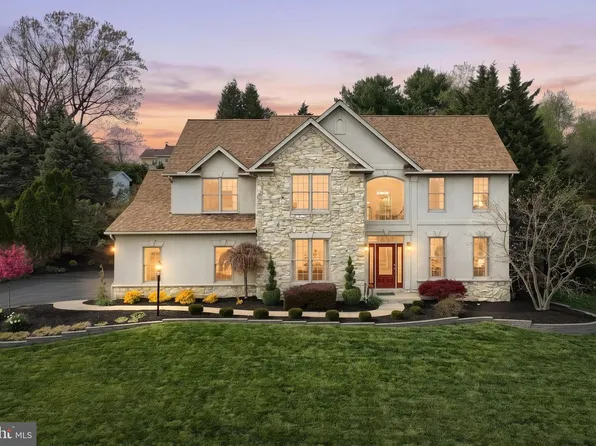 2252 Spangler Cir, York, PA 17406