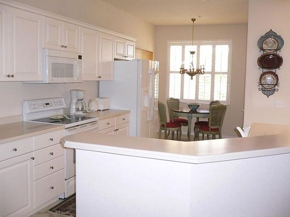 2nd image of 4883 Hampshire Ct APT 205
