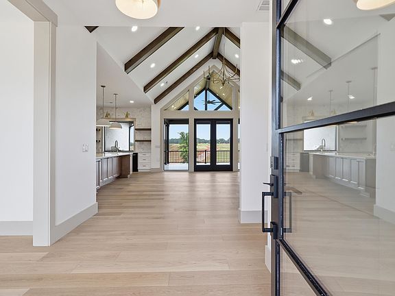 3rd image of 624 Monfret Ct