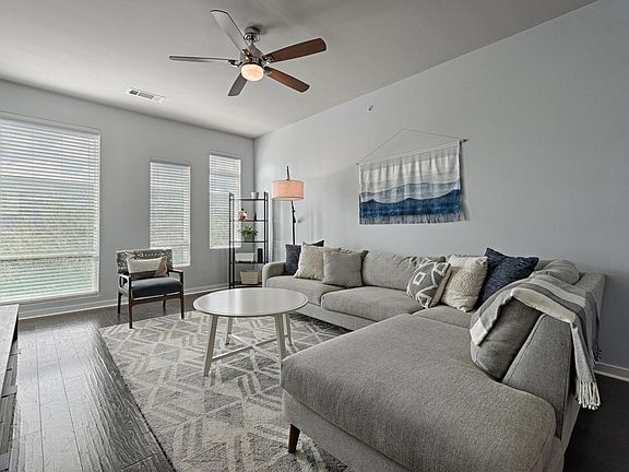 3rd image of 4107 Bowser Ave APT 203
