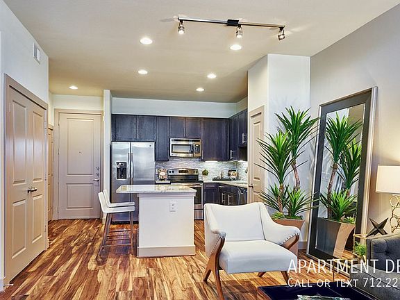 4th image of 2636 Fountain View Dr #100-624