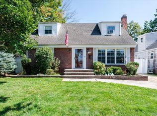 1139 Webber Ave, Hempstead, NY 11550