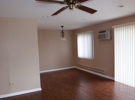 2nd image of 11810 S Komensky Ave