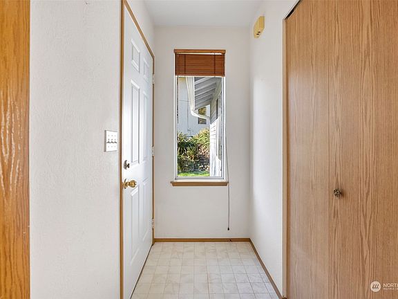 2nd image of 1392 Cedar Canyon Place