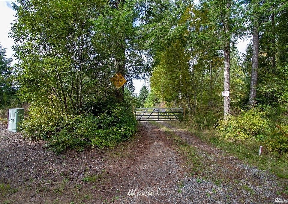 Gated driveway.  * picture was taken last year 