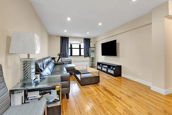 Sold by Ilite Realty Inc | media 16