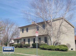 22 Brookshire Grn, Bloomington, IL