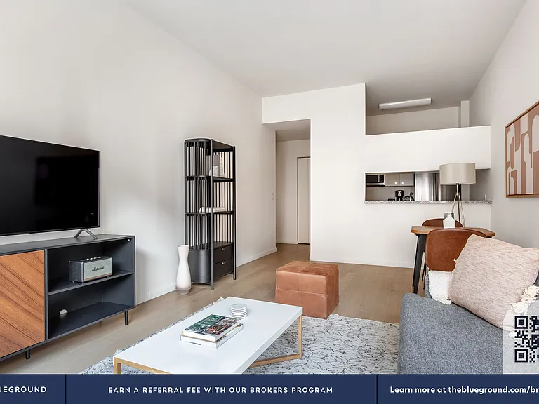 255 W 94th St #6V — Photo 3