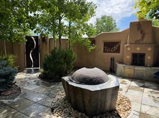 3 Craftsman Rd, Santa Fe, NM 87508