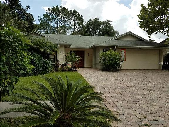 2nd image of 15911 Winding Dr