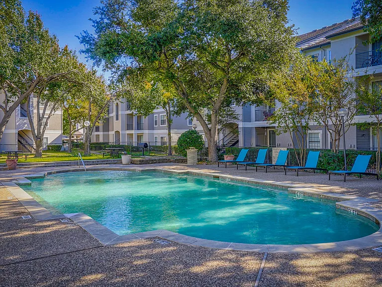Saxony at Chase Oaks Apartments — Photo 17
