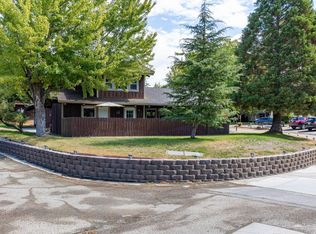 41 Village Ln, Tehachapi, CA 93561