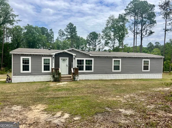 310 Magnolia Bluff Dr, Metter, GA 30439