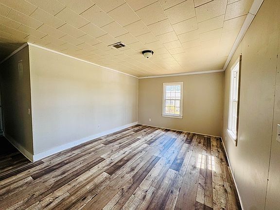 5th image of 1811 Coffee Rd