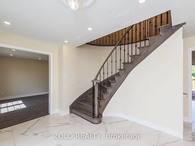 45 Hilda Rd — Photo 5