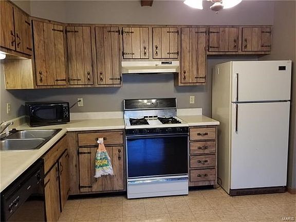 Kitchen -- all appliances stay.