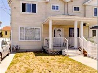 408 Beach 36 St, Far Rockaway, NY 11691