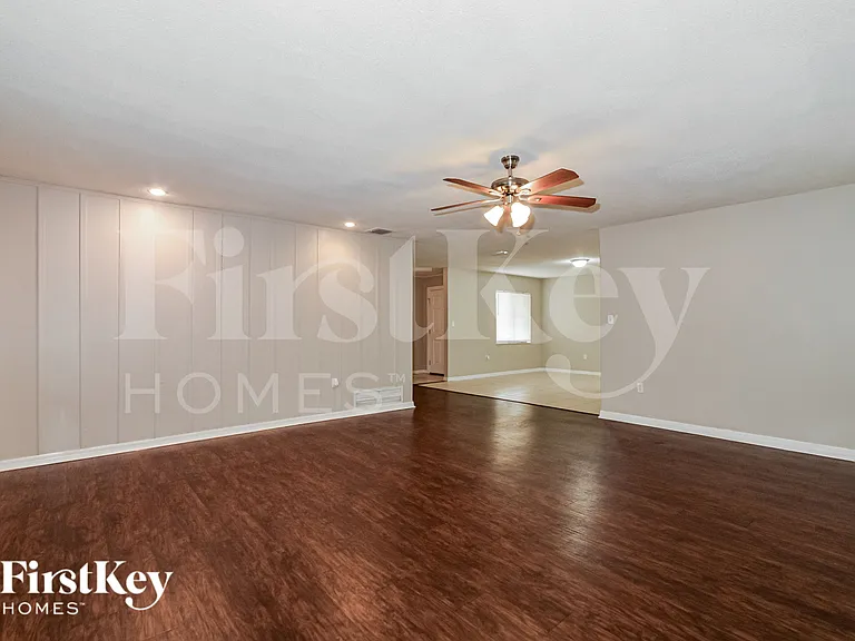 6314 Gamble Dr — Photo 5