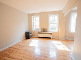 327 S 20th St FLOOR 2, Philadelphia, PA 19103
