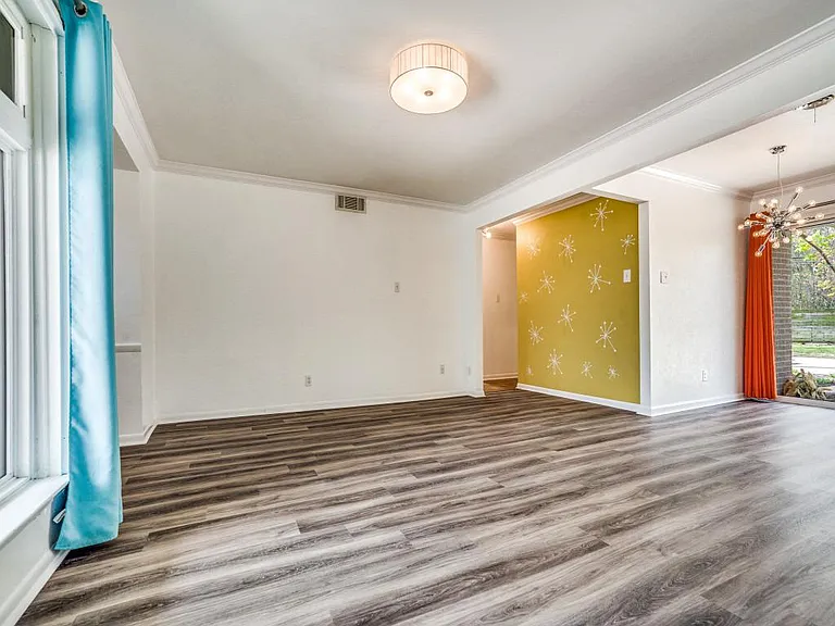 7031 Bucknell Dr — Photo 6