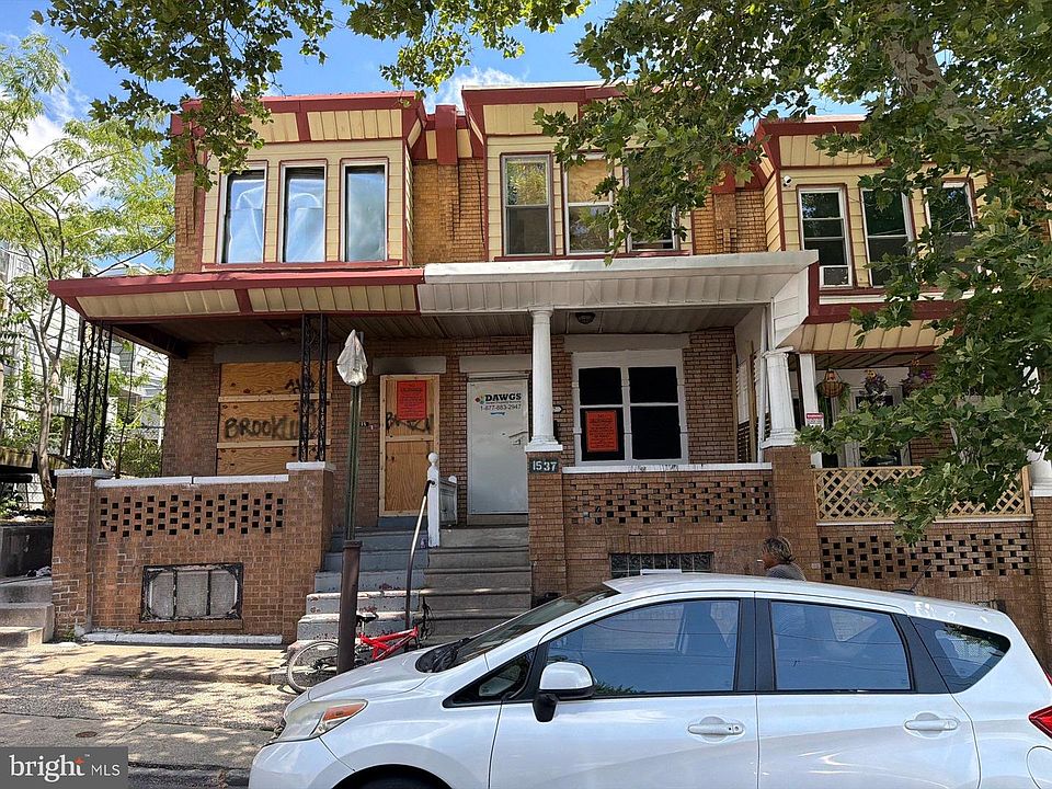 1st image of 1537 Dyre St