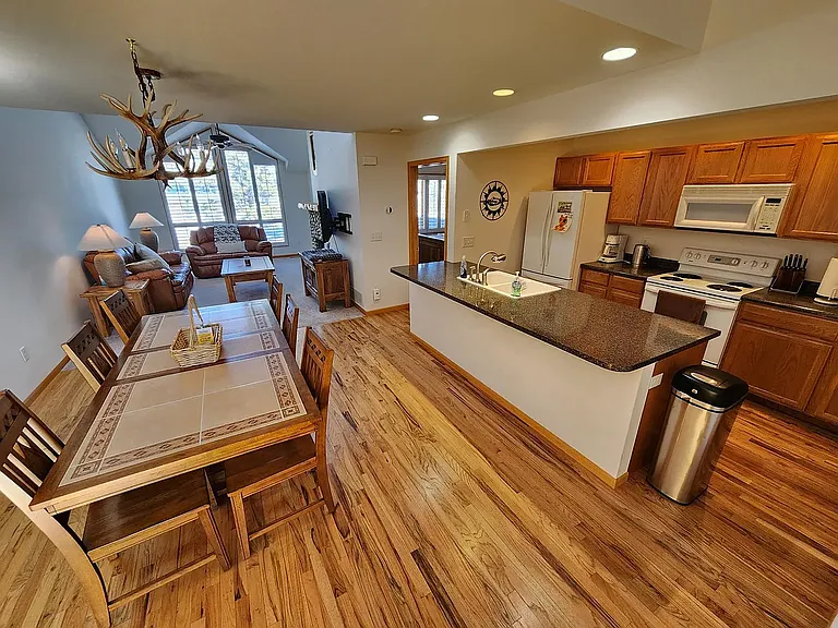 1550 Raven Cir #N — Photo 7