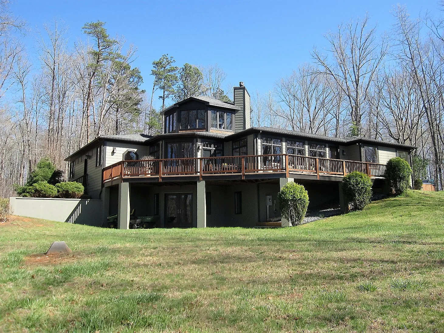 6185 Mannahoc Way photo 1