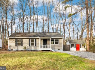 225 American Dr, Ruther Glen, VA 22546