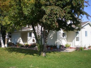 2005 2nd St, Lake Park, MN 56554